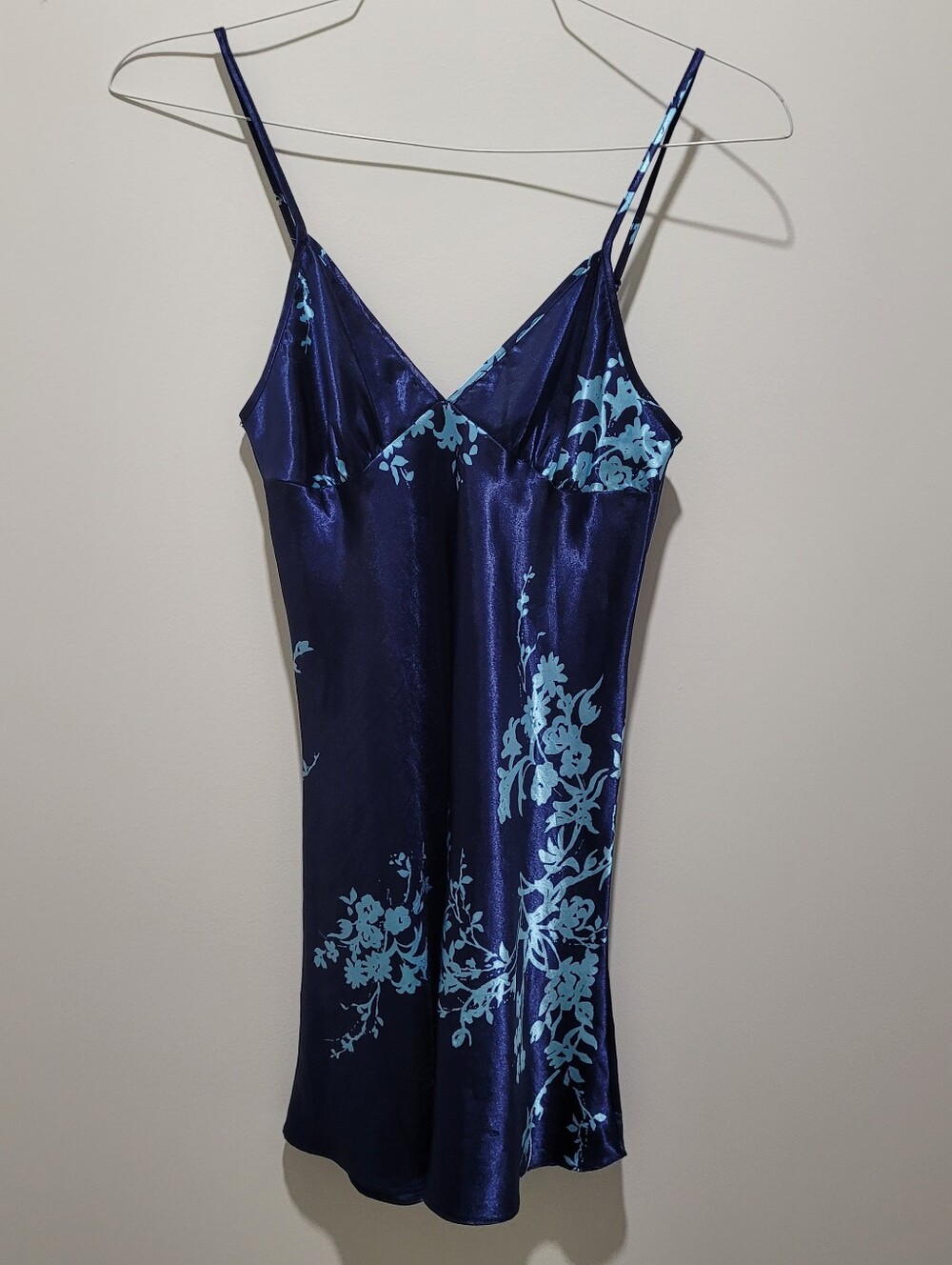 La Vie En Rose Women's Satin Floral Slip Chemise Navy with Light Blue Flowers XS